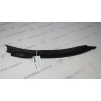 Уплотнитель арки задней двери (внизу на двери) LH Land Rover Discovery Sport L550 2014 LR136811