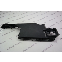 Обшивка задней боковой панели RH Land Rover Range Rover Sport L494 2013 LR044793