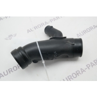 Воздуховод впускной (нижний) от КВФ на турбину Land Rover Range Rover Sport L494 2013 LR084060