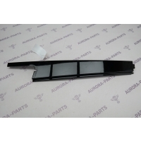 Накладка вертикальная задней двери (стойка B) RH Land Rover Range Rover 30DDTX L405 2012 LR034047
