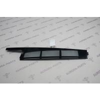 Накладка вертикальная задней двери (стойка B) RH Land Rover Range Rover 30DDTX L405 2012 LR034047