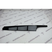 Накладка вертикальная передней двери (стойка B) RH Land Rover Range Rover 30DDTX L405 2012 LR034036