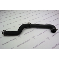 Патрубок интеркулера (4.4L DOHC DITC V8 Diesel) Land Rover Range Rover 30DDTX L405 2012 LR060674