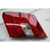 Фонарь крышки багажника RH Mercedes E-Klasse W212 2009 A2128200864