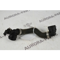 Патрубок системы охлаждения Mercedes C-Klasse W205 2013 A2055010891