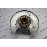 Кулак поворотный задней подвески RH Land Rover Discovery L462 2016 LR098783