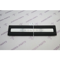 Накладка порога проема передней двери RH Land Rover Discovery L462 2016 LR099590