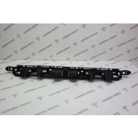 Кронштейн опорный заднего бампера, середина Mercedes ML/GLE W166 2011 A1668854165