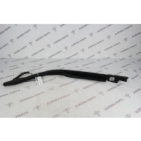 Накладка крышки багажника с датчиком прищемления RH Land Rover Range Rover Sport L494 2013 LR056951