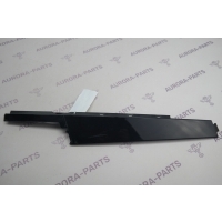 Накладка вертикальная передней двери (стойка B) LH Land Rover Range Rover Velar L560 2017 LR092718