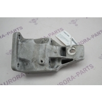 Кронштейн крепления двигателя (3.0TD V6) RH Land Rover Range Rover Sport L494 2013 CPLA6037CB