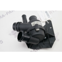 Термостат в сборе с корпусом (3.0TD V6) Land Rover Range Rover 30DDTX L405 2012 LR039254