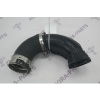 Патрубок интеркуллера Land Rover Discovery Sport L550 2014 J9C6408