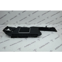 Накладка кронштейна полки багажника LH Land Rover Range Rover 30DDTX L405 2012 LR037988