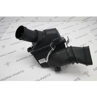 Корпус воздушного фильтра RH BMW 6-Series M6 F06/F13/F12 2012 13717843291