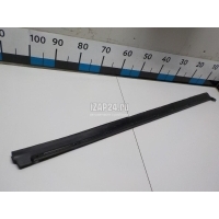 Уплотнитель двери Mercedes Benz W251 R-Klasse (2005 - 2017) 2516903762