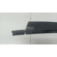 Накладка двери передней правой Mercedes Benz W251 R-Klasse (2005 - 2017) 2516901489