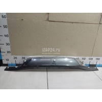 Накладка двери багажника Mitsubishi Outlander (GF) 2012 5817A265HB