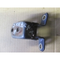 Петля двери передняя правая верхняя MAZDA F15158210 F15158210
