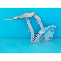 Петля капота правая VOLKSWAGEN Touareg 2002-2010 7L6823302A