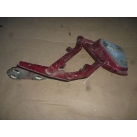 Петля капота правая VOLKSWAGEN Touareg 2002-2010 7L6823302A