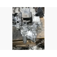 Кронштейн двигателя Volkswagen Transporter 2006 070199343b
