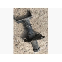 Кронштейн переднего бампера Volkswagen Passat 1998 3b0807133a