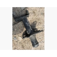 Кронштейн переднего бампера Volkswagen Passat 1998 3b0807133a