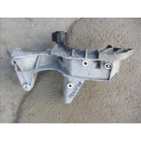 Кронштейн генератора VW Touareg I 7L 2002-2010г 022260087F