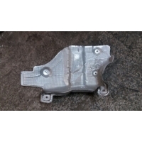 Экран тепловой теплозащита VW Touareg I 7L 2002-2010г 2005 7L0825681