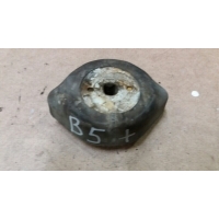 Опора КПП VW Passat B5+ 2003 8D0399151M