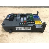 Блок предохранителей Citroen C4 II B7 2011-2016г 2011 9665547480