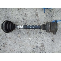 Полуось передняя правая (приводной вал, шрус) Audi A8 D2 (S8,RS8) 1996 4d0407272af