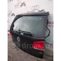 фонарь внутренний VW Touareg 2002-2010 2005 7L6945093S