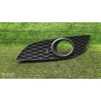 решетка в бампер Opel Astra H (2004-2014) 13225764