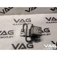 Петля двери задней левой Porsche Cayenne 957 2008 7L0833411A