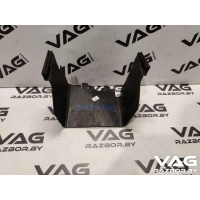 Кожух аккумулятора Volkswagen Golf 6 2009 3C0915335
