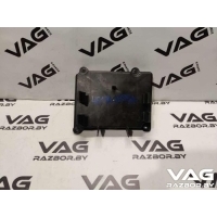 Пластик Audi A8 D3 (S8) 2005 4E1863996A