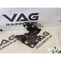 Петля капота правая Volkswagen Touareg 1 2007 7L6823302A