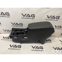Подлокотник Chevrolet Equinox 3 2020 84799116