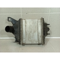 Интеркулер Land Rover Range Rover 4 LR062405