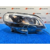 Фара правая Peugeot Traveller 9808235780