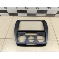 Накладка (кузов внутри) VW Jetta 2011> 5CU8580691QB