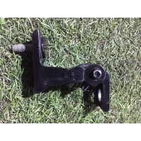 петля двери Audi A6 C7 2015 4G0831401C