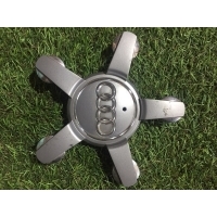 Заглушка Audi Q7 4L0601165D