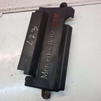 Декоративная крышка двигателя Mercedes Vito W638 2001 A6385240228