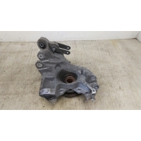Кулак задний правый JAGUAR F-PACE X761 09/2015 - 2019 LR090542