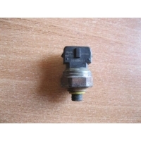 Датчик давления хладагента Volvo S40 1998-2001 30899051