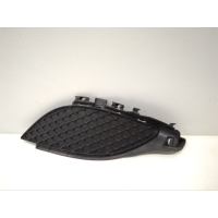 Решетка бампера Mercedes-Benz A-Class W176 2012-2015 A1768850422