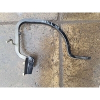Петля крышки багажника Volkswagen Jetta 6 2012 5C6827301C, 5C6827302A